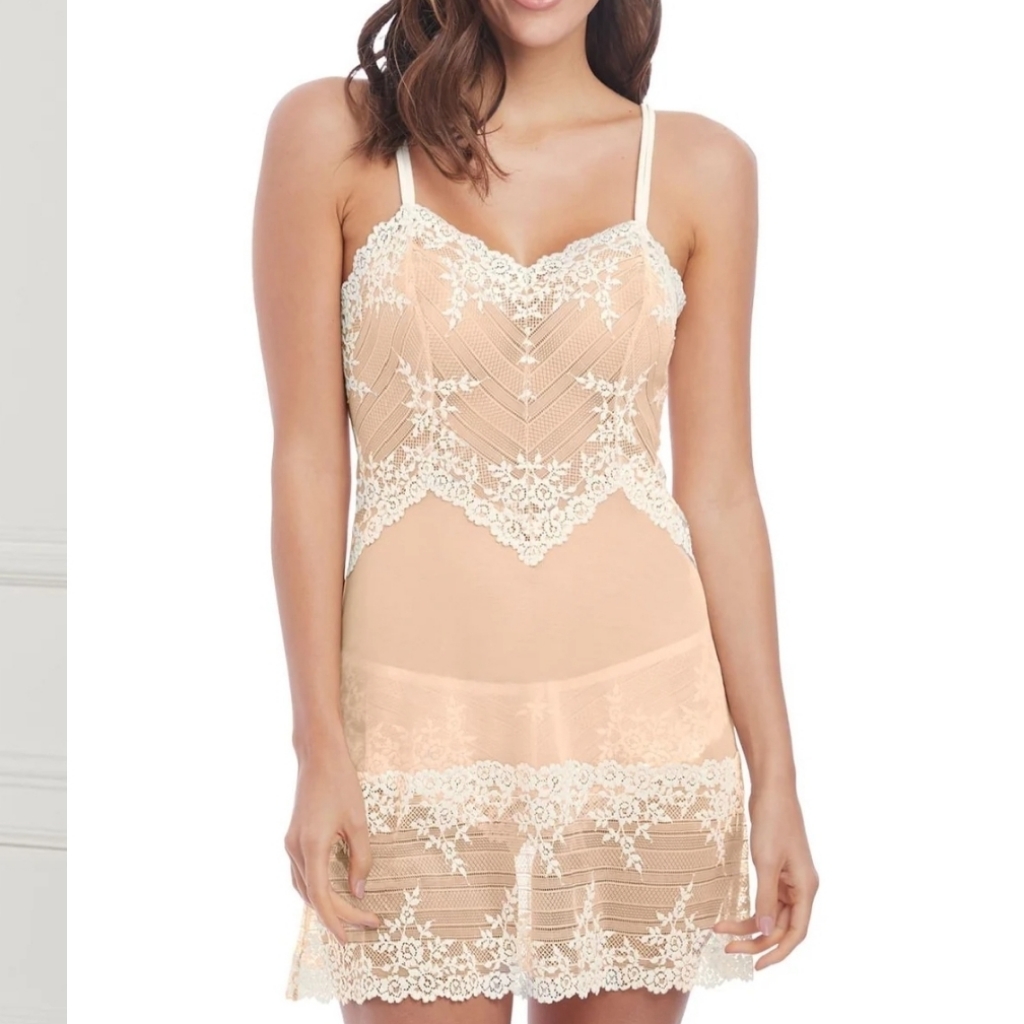 Wacoal Beige And White Lace Chemise